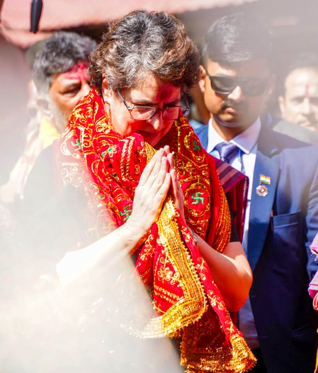 Holi Festival of Unity: Messages from Priyanka Gandhi and Kharge.webp Holi Festival of Unity: Messages from Priyanka Gandhi and Kharge.webp