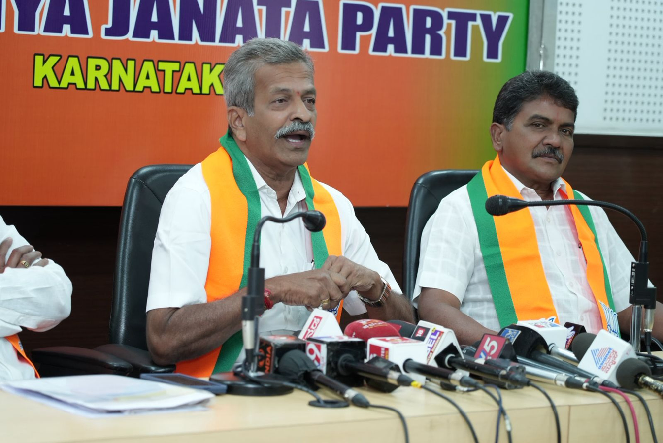 CBI Probe Sought in Karnataka’s Jal Jeevan Mission Stamp Paper Scandal.webp CBI Probe Sought in Karnataka’s Jal Jeevan Mission Stamp Paper Scandal.webp