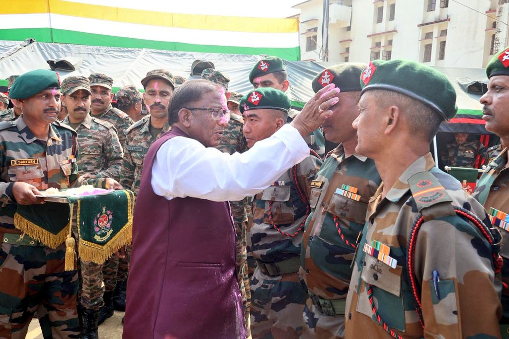 Governors and CMs Extend Greetings for Holi in Northeast States.webp