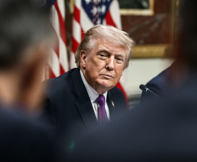 Trump Highlights AI Race, Shifts in Manufacturing and Energy Production.webp