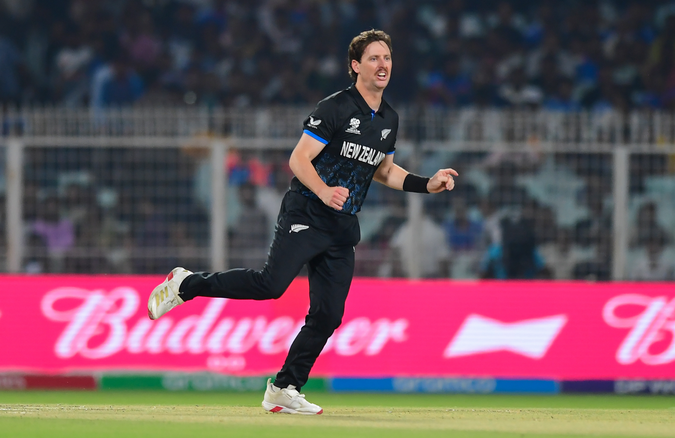 New Zealand Reach T20 World Cup Final: Henry's Paternity Leave Moment