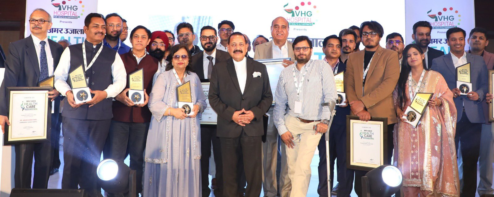 Minister Emphasizes Focused Expertise for Future Medical Professionals.webp