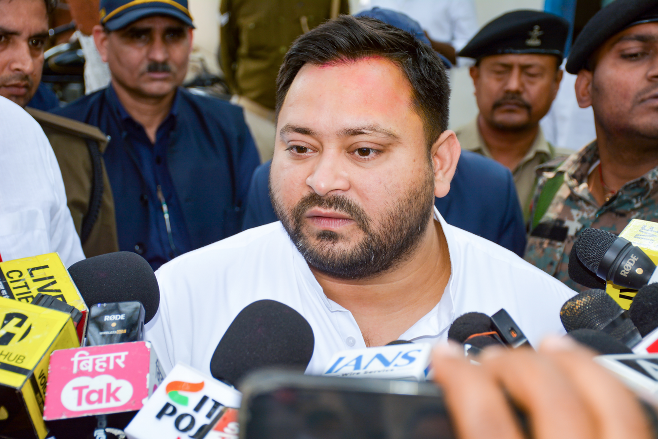 Bihar Politics: Tejashwi Yadav Alleges BJP Used Pressure to Force Nitish Kumar's Transition