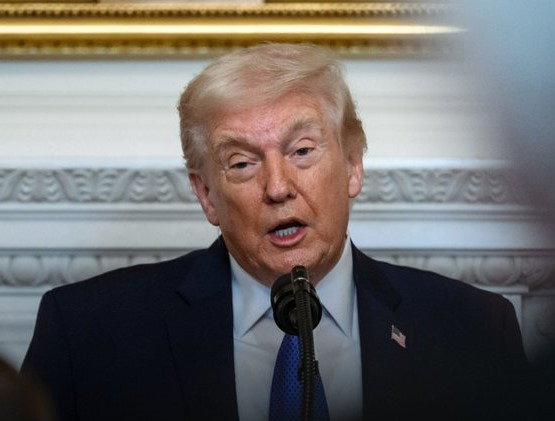 Trump Claims Iran Seeks Negotiations Amidst Military Strikes.webp