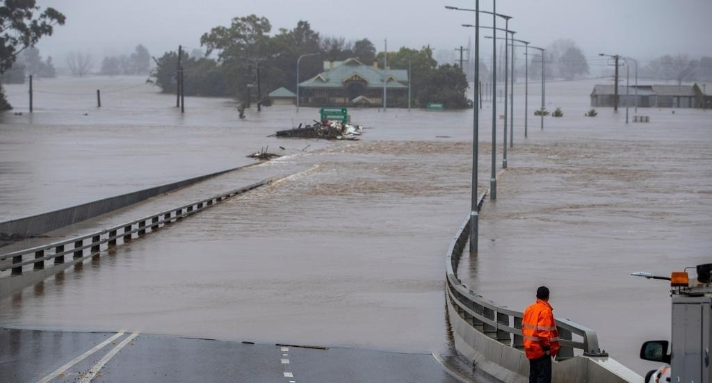 Tropical Storm Threatens Flash Flooding in Queensland.webp