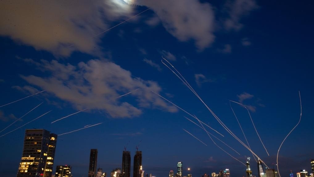 Israel-US Strikes, Iranian Response Lead to Kuwaiti Military Injuries.webp