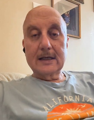 ‘Refusing to Give Up’: Kher Celebrates 23 Years of His Autobiographical Play.webp