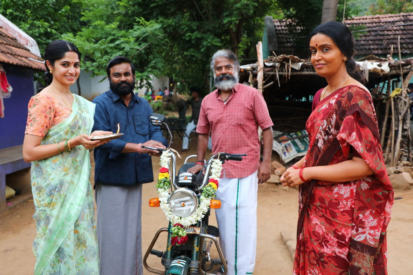 'Manithan Deivamagalam' Teaser: A Look at Faith and Sacrifice.webp