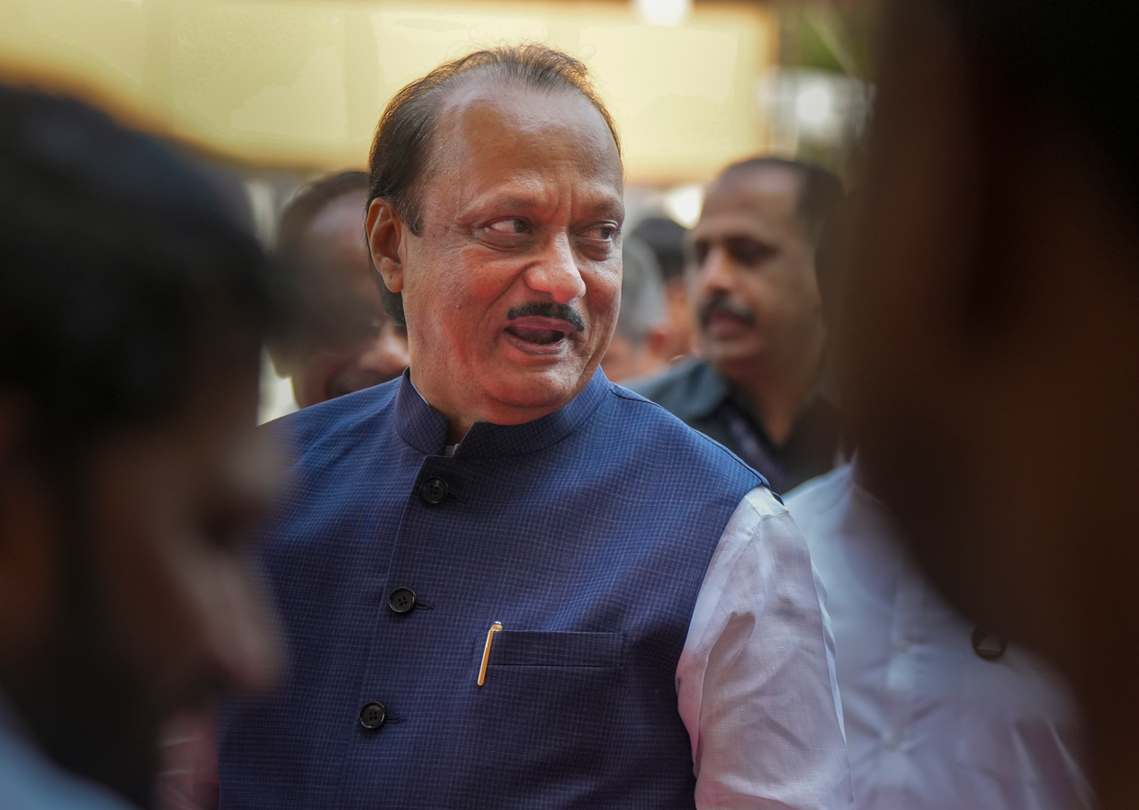 Baramati Airstrip Crash: Preliminary Findings and Ongoing Probe.webp