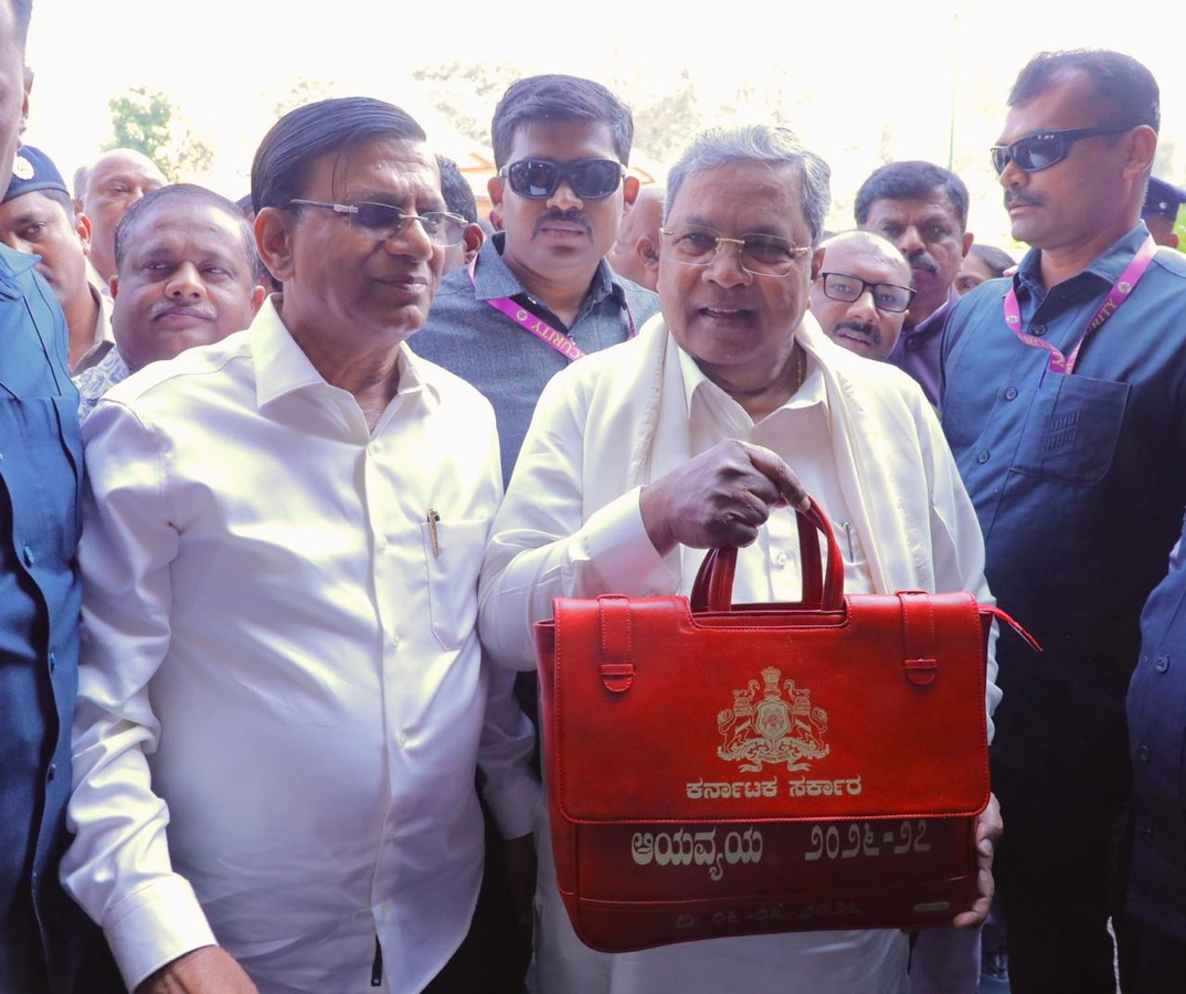 GST Rationalization Threatens Karnataka’s Finances, CM Siddaramaiah Says.webp