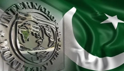 IMF Endorses Pakistan's Spending Despite Rising Poverty.webp