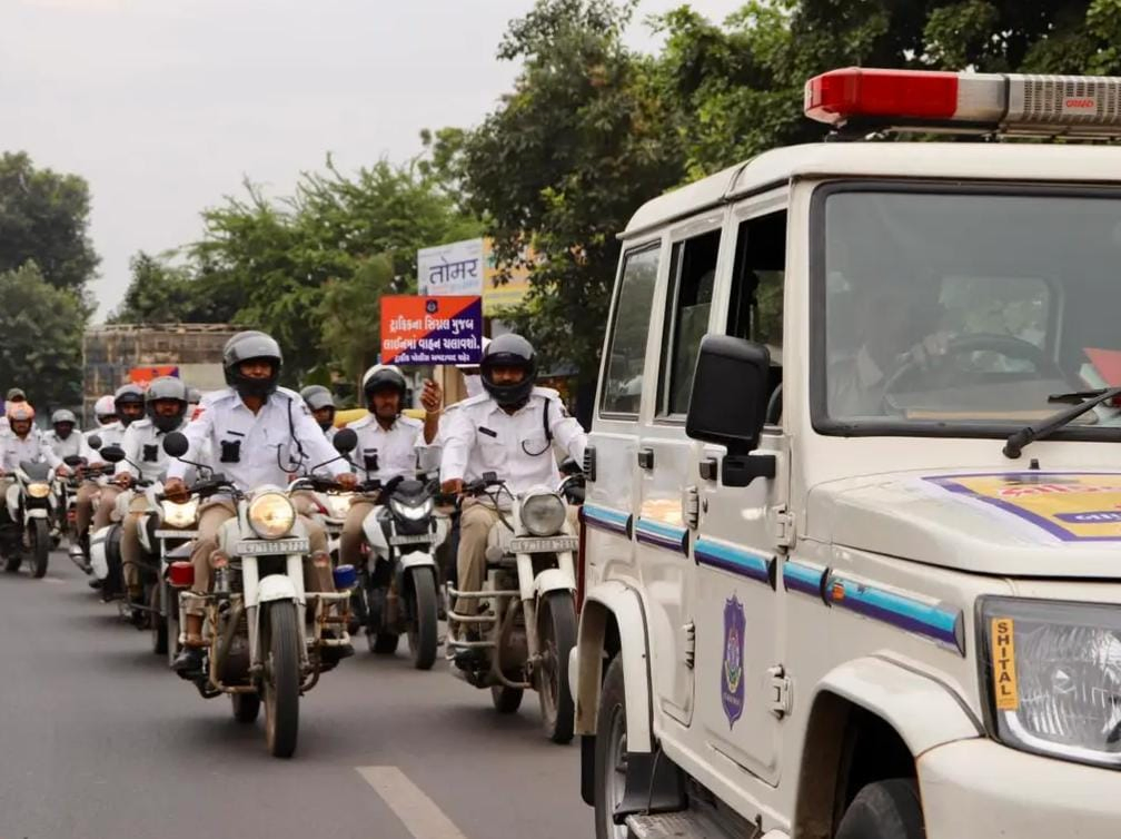 Gujarat Strengthens Traffic Enforcement with Advanced CCTV and E-Challan System.webp