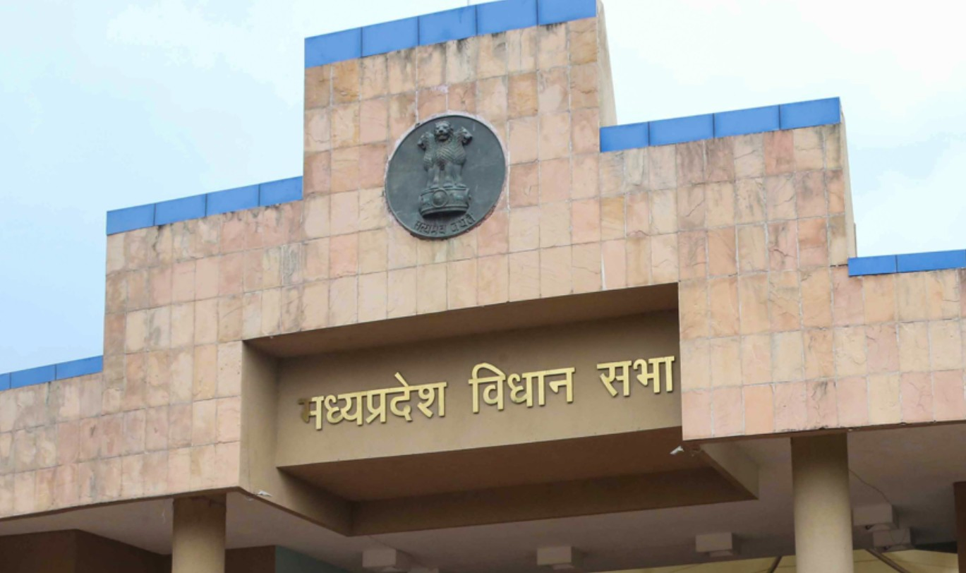 MP Budget Session Marked by Disruptions Over Bhagirathpura Tragedy.webp