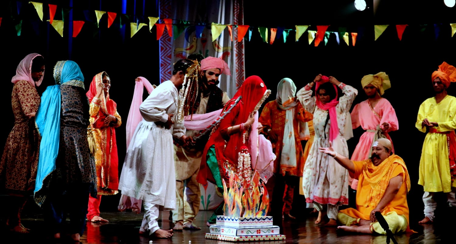 J&K's 'Jasma' Play Represents Region at National Festival.webp