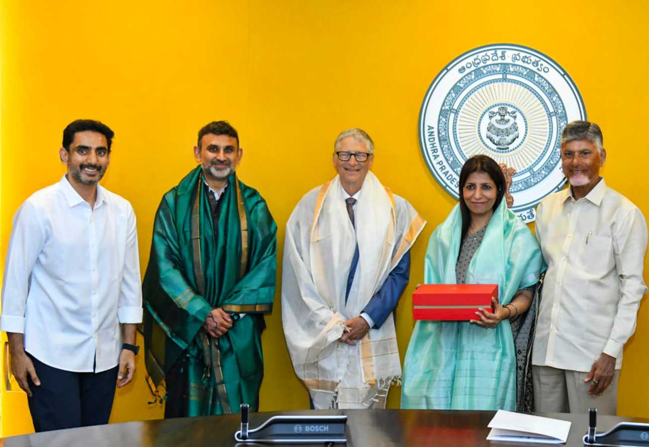 Gates Praises Andhra Pradesh's Tech Innovation in Agriculture.webp
