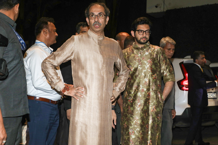 Debt Burden and 'Rain of Announcements': Sena Questions State Budget.webp