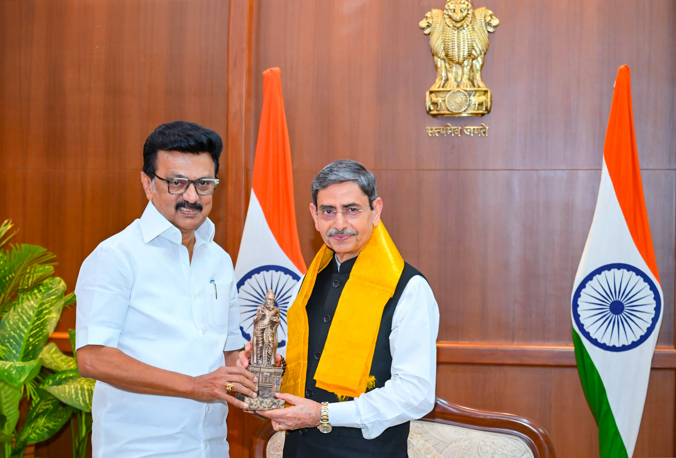 Meeting Marks End of Strained Relationship Between Leaders.webp