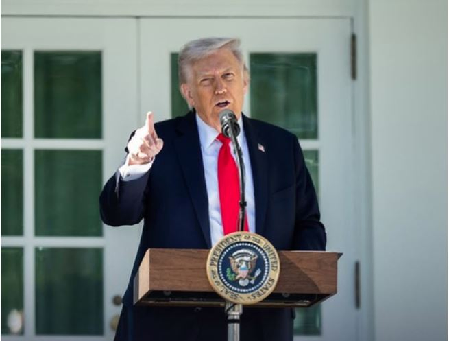 Trump Details Expansion of US Weapons Manufacturing.webp