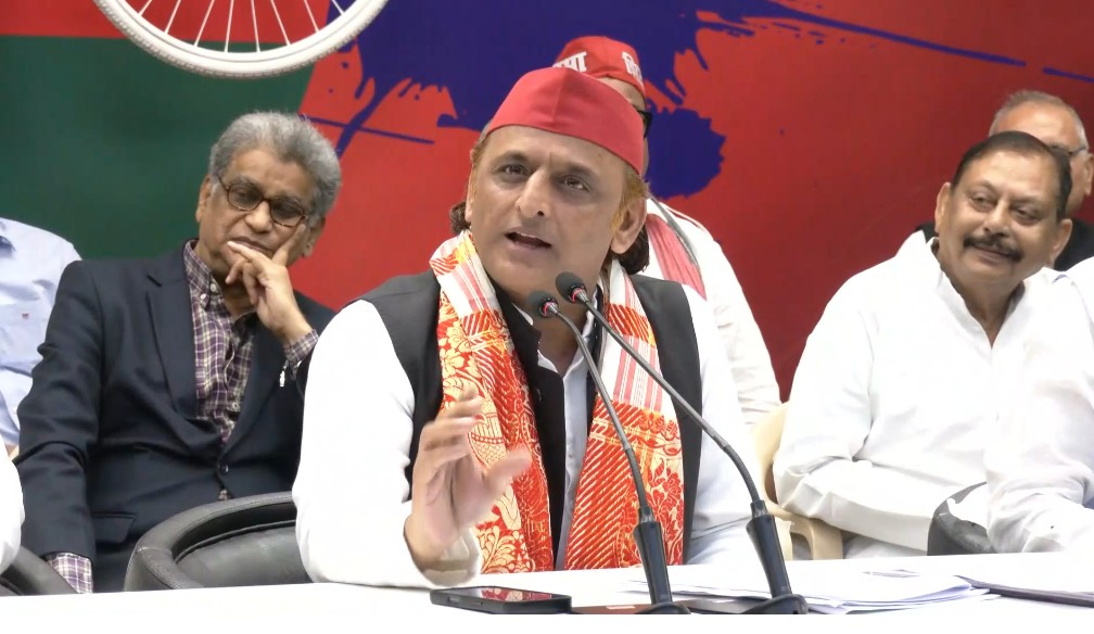 SP Leader Criticizes Government on Inflation, Law & Order.webp