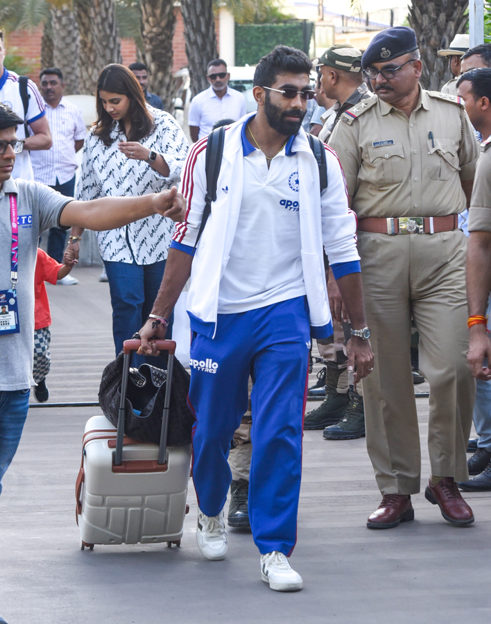 Bumrah’s Performance Fuels Claims of ‘Greatest Pacer’ Title.webp