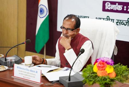 Shivraj Singh Chouhan Consults on Strengthening Coconut Production.webp