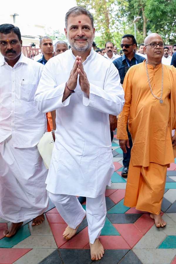 Beyond Politics: Gandhi’s Interest in Aerospace and Innovation.webp