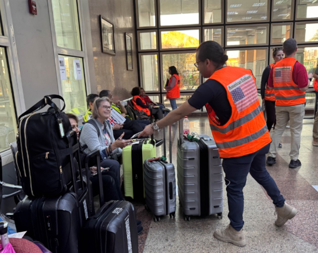 American Citizens Return to US Amid Middle East Instability.webp