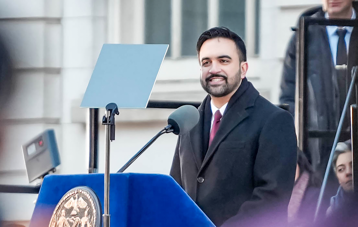 Six Arrested After Explosive Devices Found Near NYC Mayor's Residence.webp