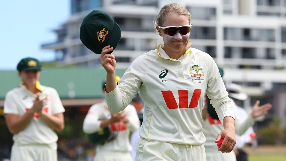 Australia Defeat India by 10 Wickets, Secure Multi-Format Series.webp