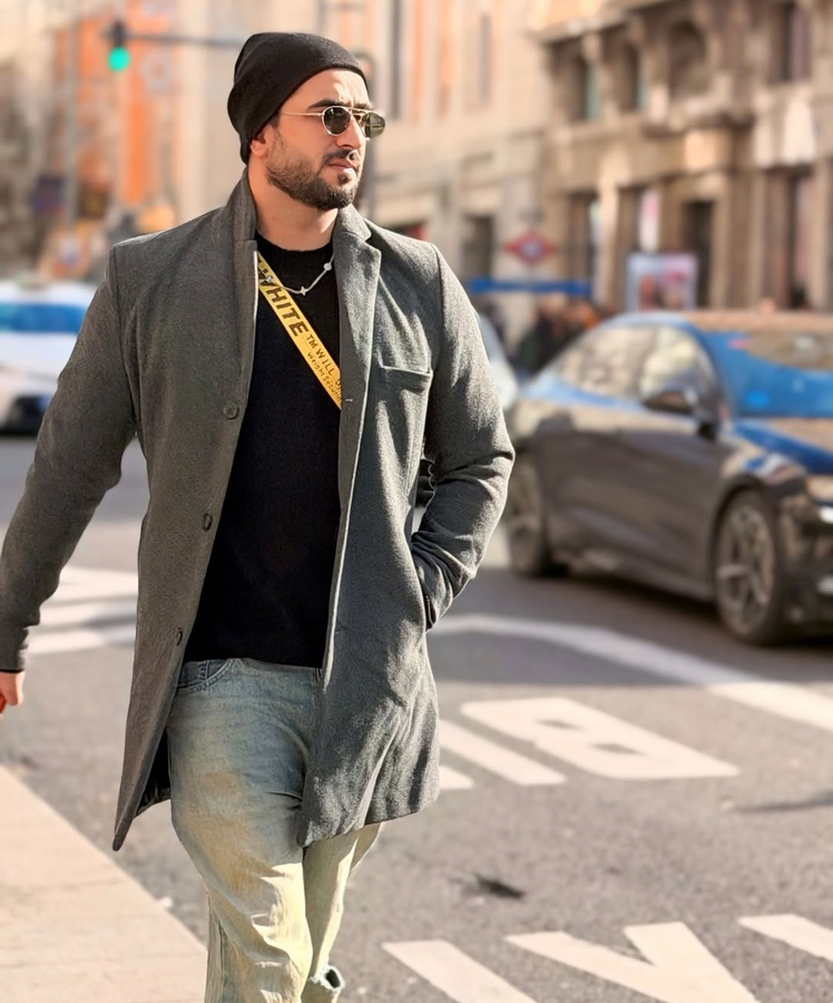 Aly Goni's Comfort Food: Preparing a Cheese Masala Omelette for Sehri