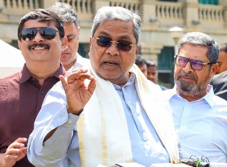 Siddaramaiah Accuses Modi of Yielding to US Pressure on Russian Oil.webp Siddaramaiah Accuses Modi of Yielding to US Pressure on Russian Oil.webp