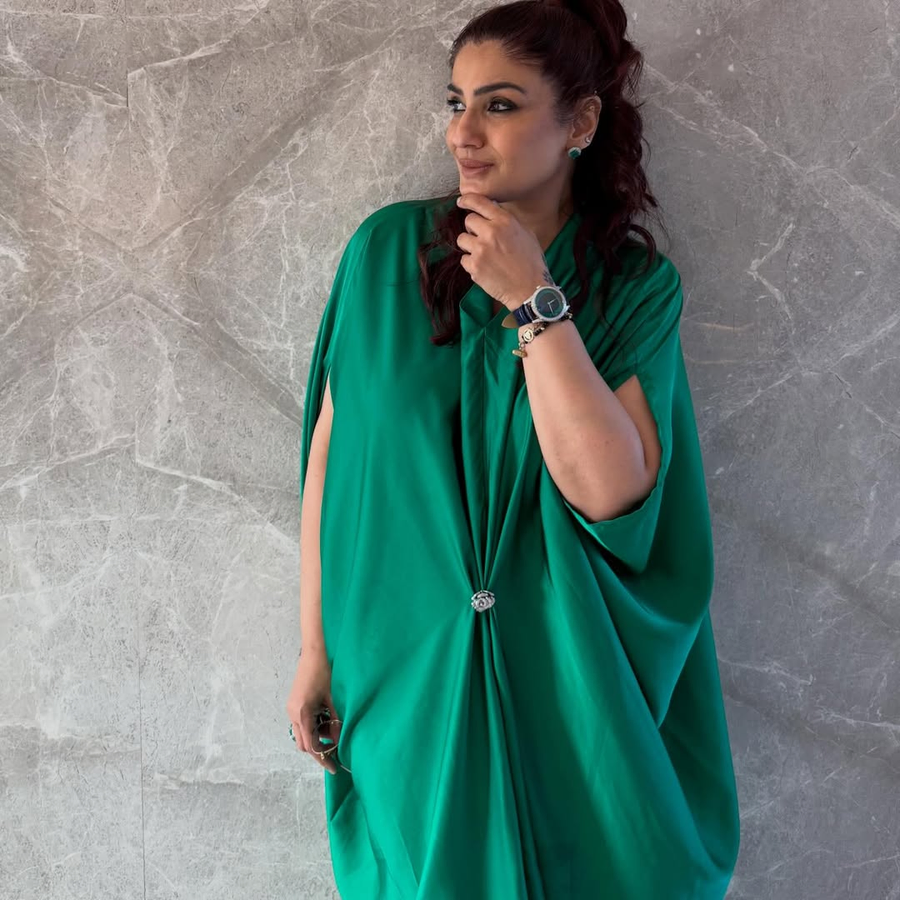 Actress Celebrates Women's Day with Sword and Discussion