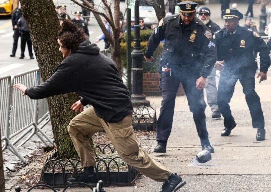 Terror Plot in New York: Arrests and Investigation