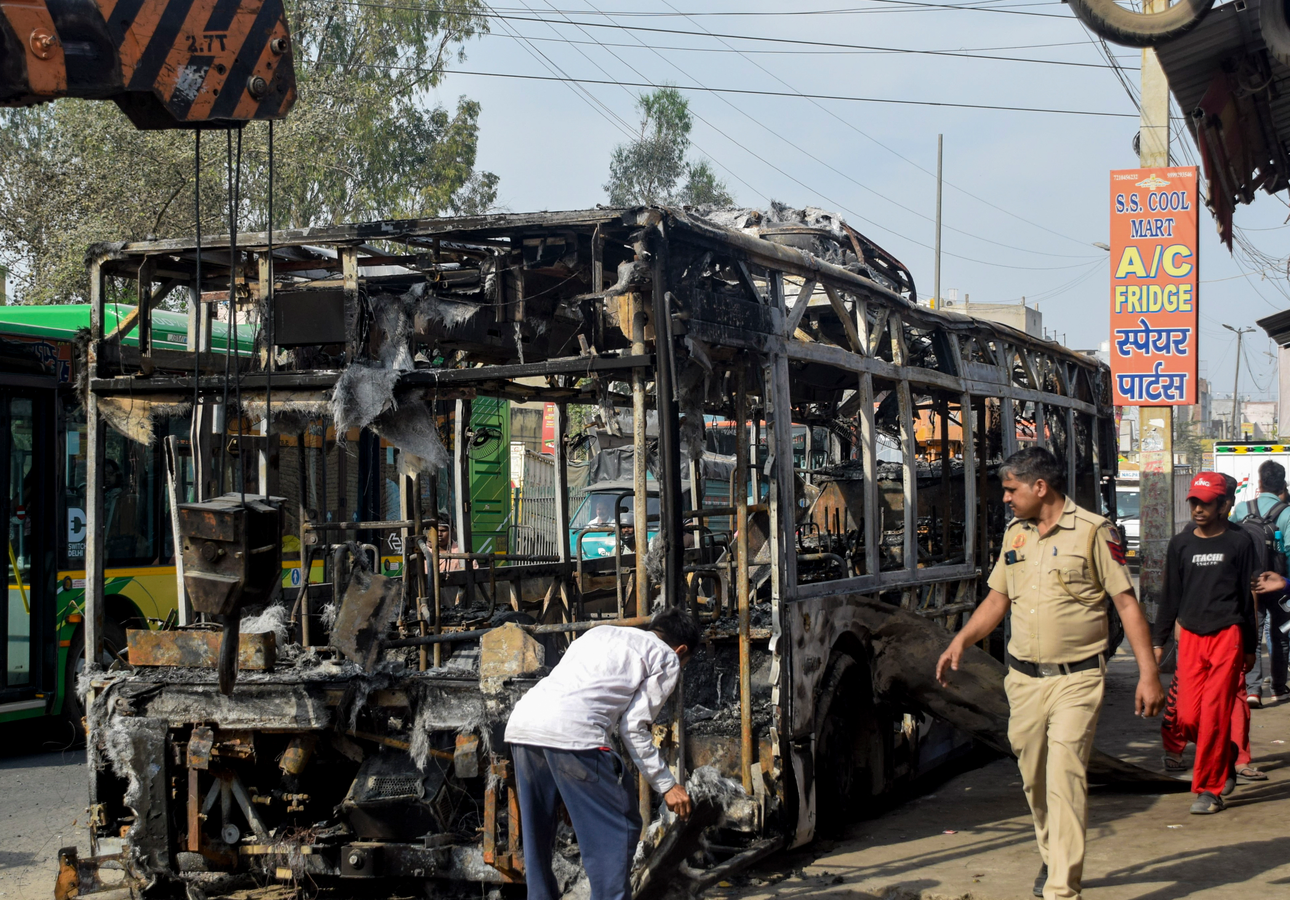 Speeding Bus Collision in Delhi Leaves Fatal Toll, Buses Set Ablaze
