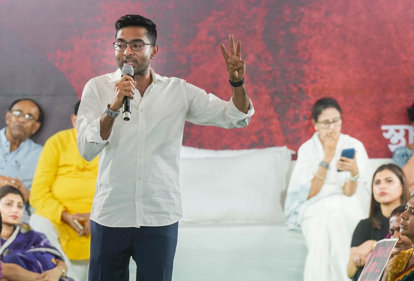 West Bengal Protest Highlights Voter Deletion and Political Allegations.webp