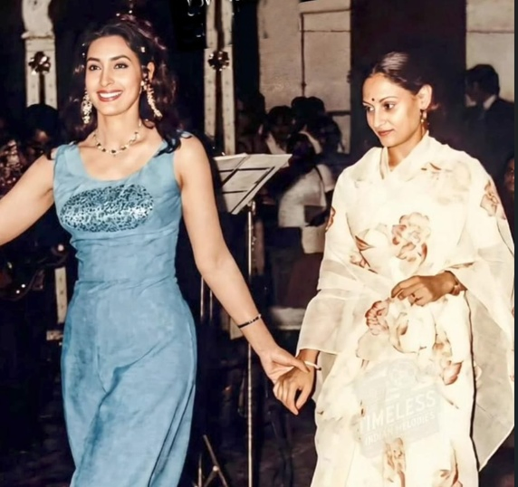 Celebrating Nutan: Tanishaa Remembers Iconic Actress with Jaya Bachchan.webp