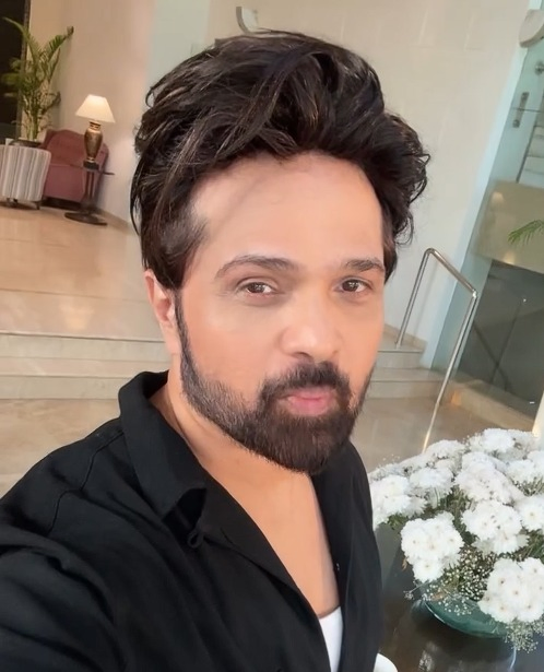 Himesh Reshammiya Celebrates 'Mujhko Yaad Sataye Teri's' 20-Year Milestone.webp