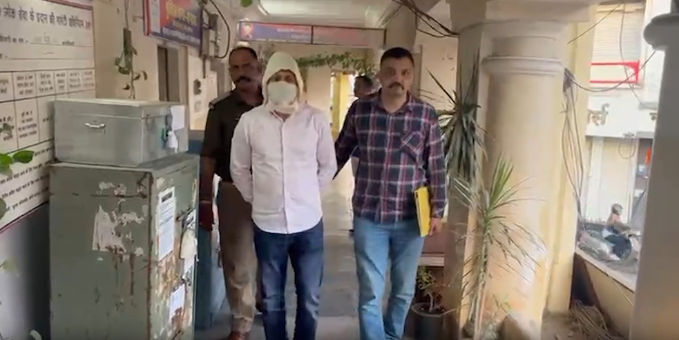 Delhi Police Arrests Contractor in Janakpuri Excavation Incident.webp