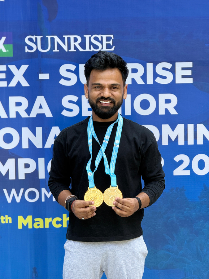 Krishna Nagar Wins Double Gold at National Para Badminton Championship.webp