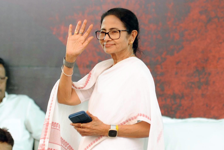 Mamata Welcomes SC Order on Voter Appeals.webp