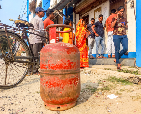Assam Chief Minister Addresses LPG Supply Concerns.webp