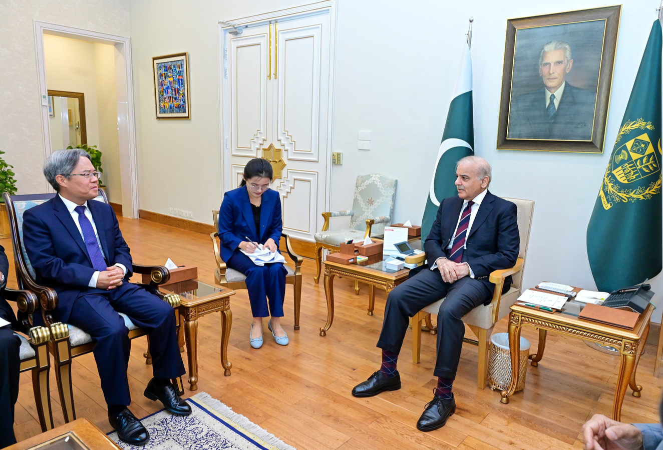 Pakistan Navigates Regional Tensions: A Strategy of Ambiguity.webp