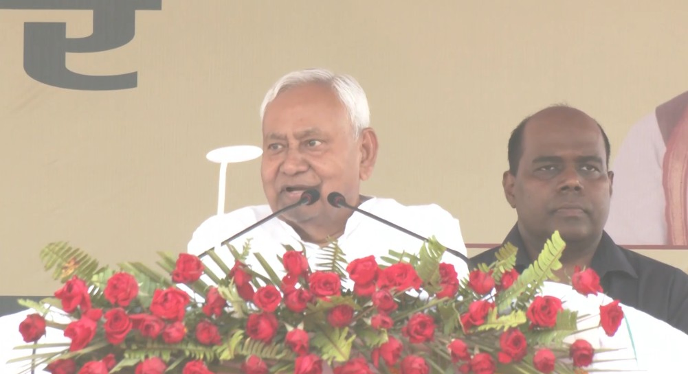 Bihar CM Nitish Kumar Addresses Araria Residents, Focuses on Key Achievements.webp