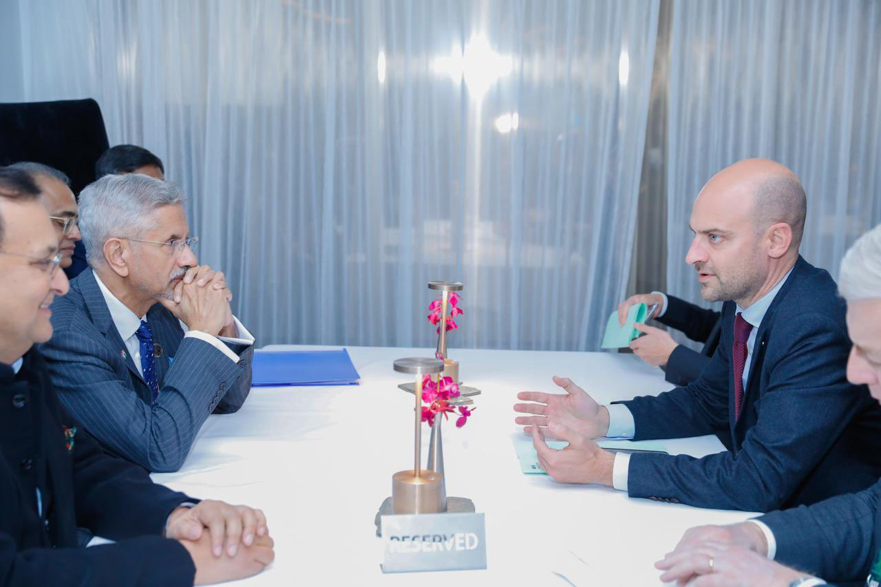 Jaishankar Discusses West Asia Conflict with French Counterpart.webp