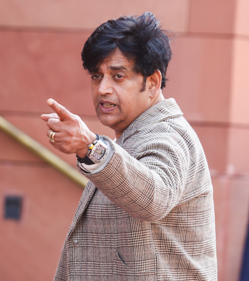 A ‘Crazy, Lovable Courtroom’: Ravi Kishan on Season 2 of ‘Maamla Legal Hai’.webp