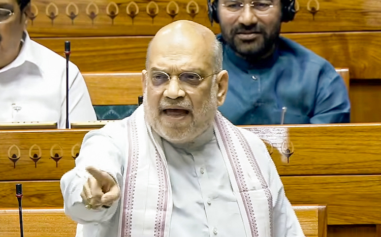 Home Minister Criticizes Rahul Gandhi's Lack of Debate Involvement.webp