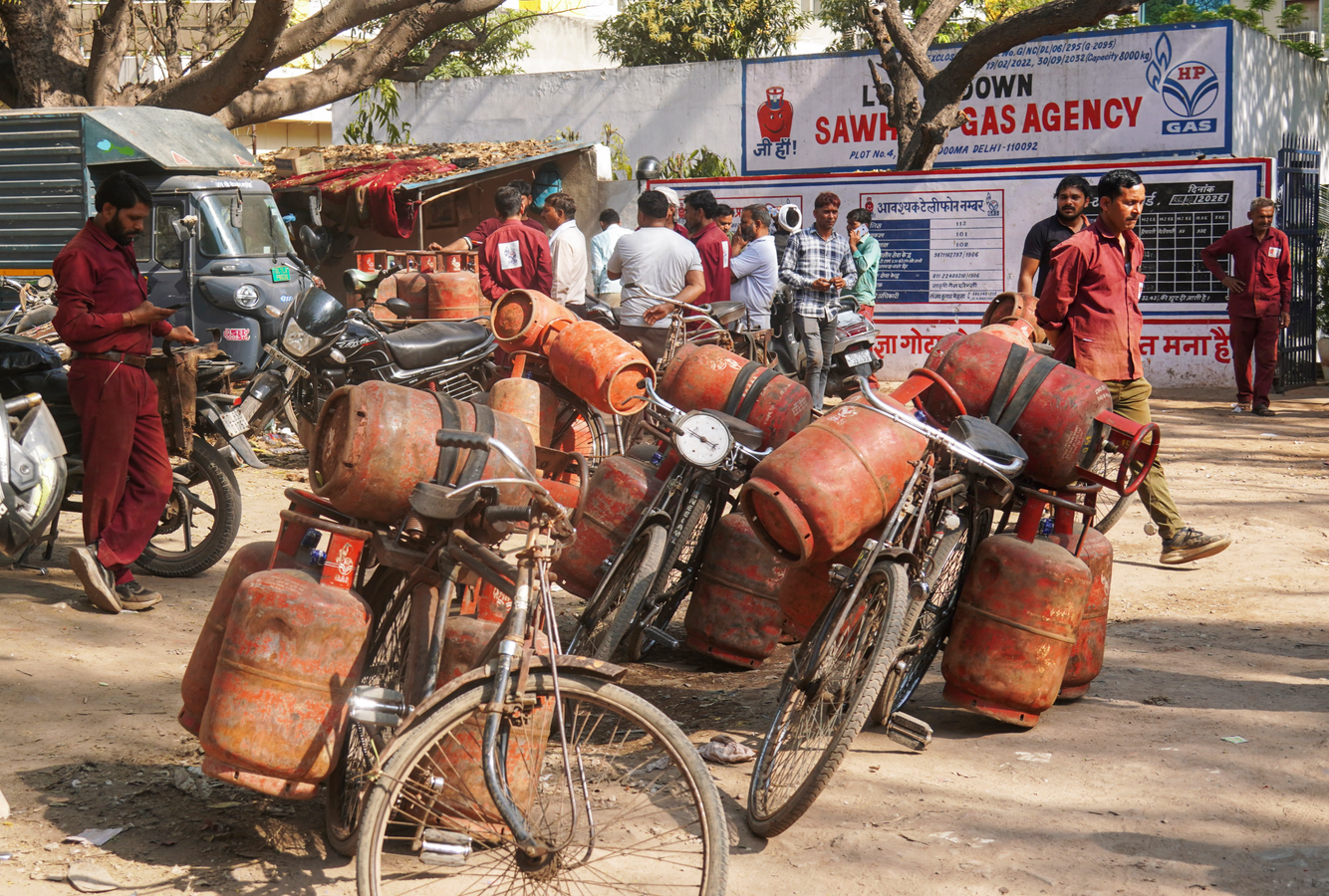 West Asia Conflict Impacts LPG: States Tasked with Supply Control.webp