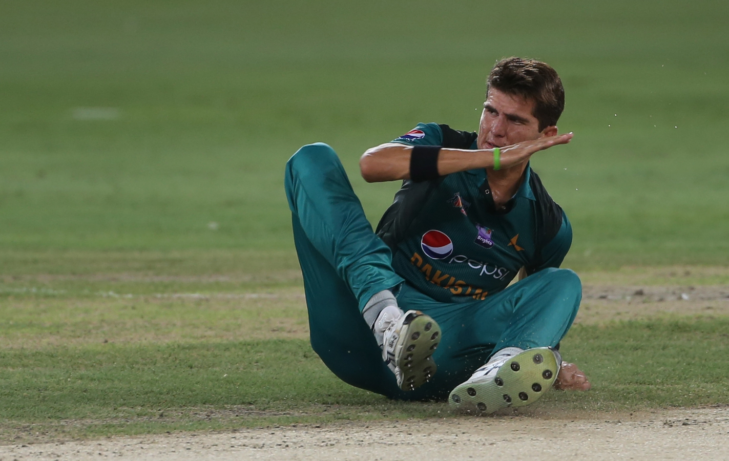 Pakistan's Batting Collapse Draws Harsh Criticism.webp