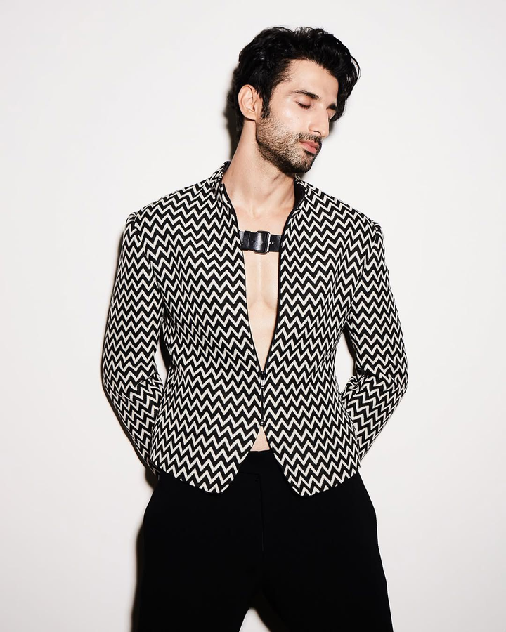 Actor Sidhant Shares Childhood Reminders for Staying Focused.webp