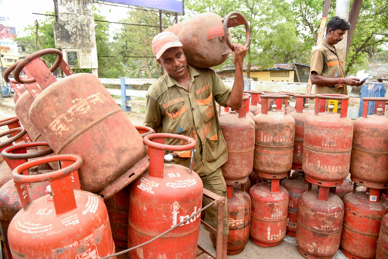 India's LPG Supply: Government Boosts Subsidies for 2025-26
